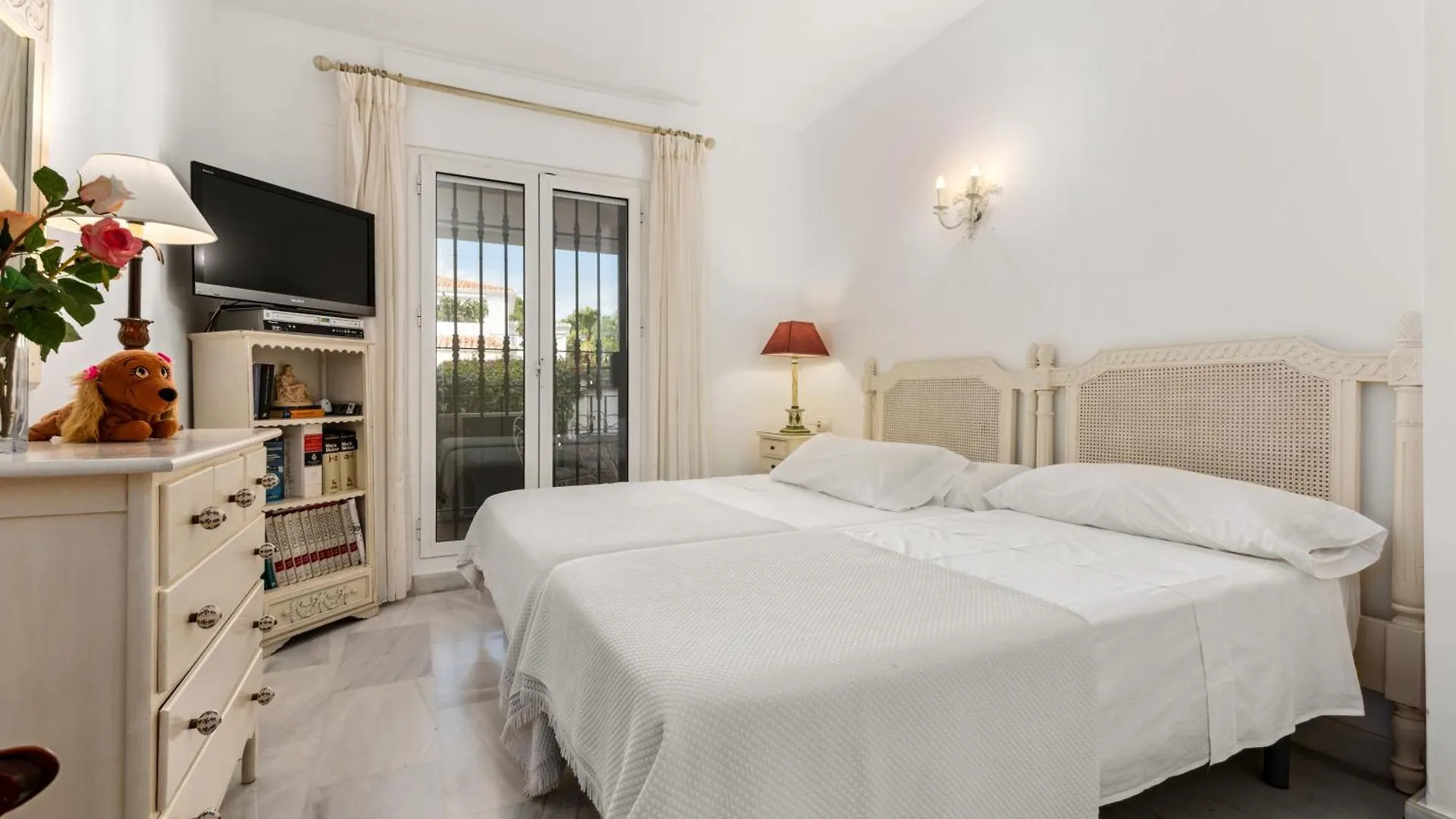 Apartamento Coruna Marbella 0*,