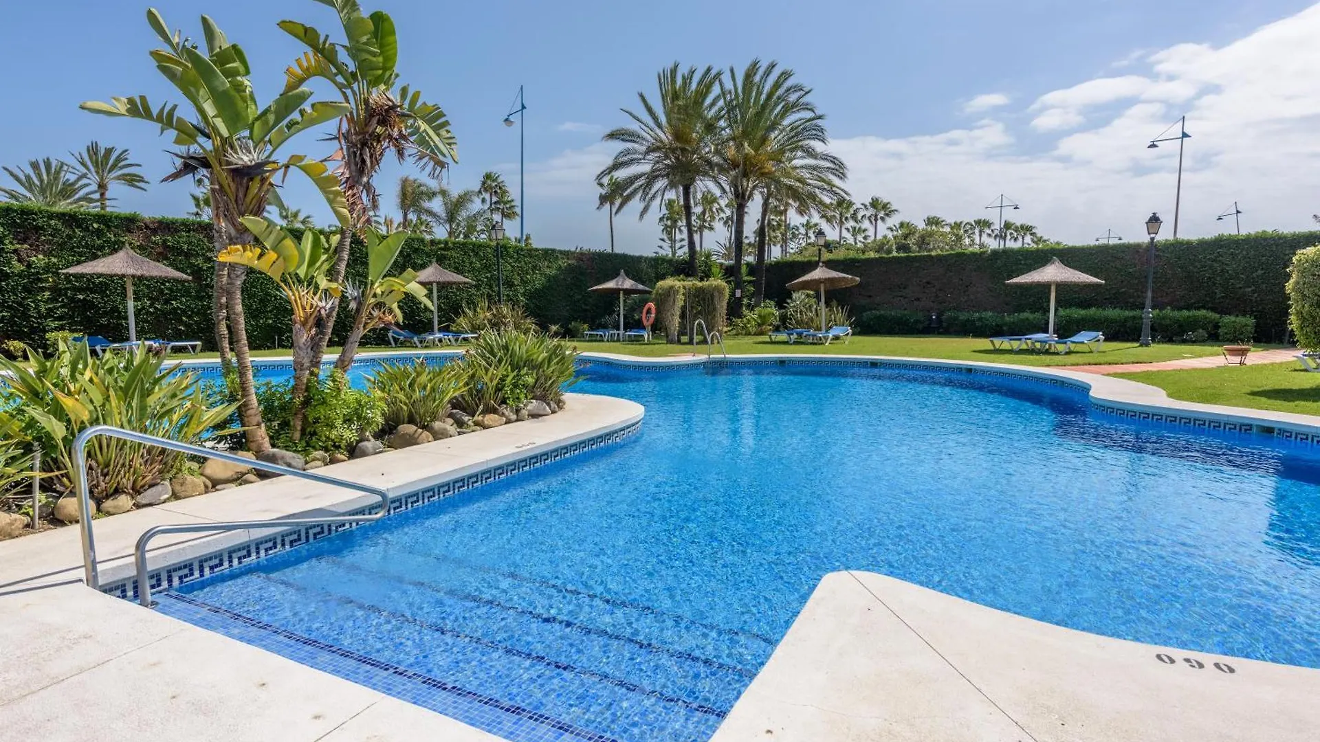 Apartamento Coruna Marbella 0*,  Spain