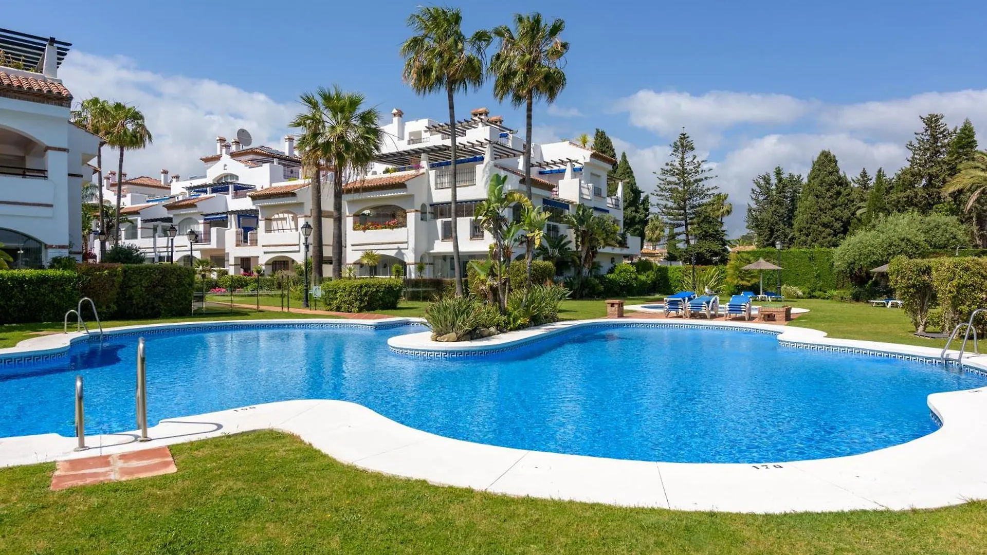 מארבלה Apartamento Coruna