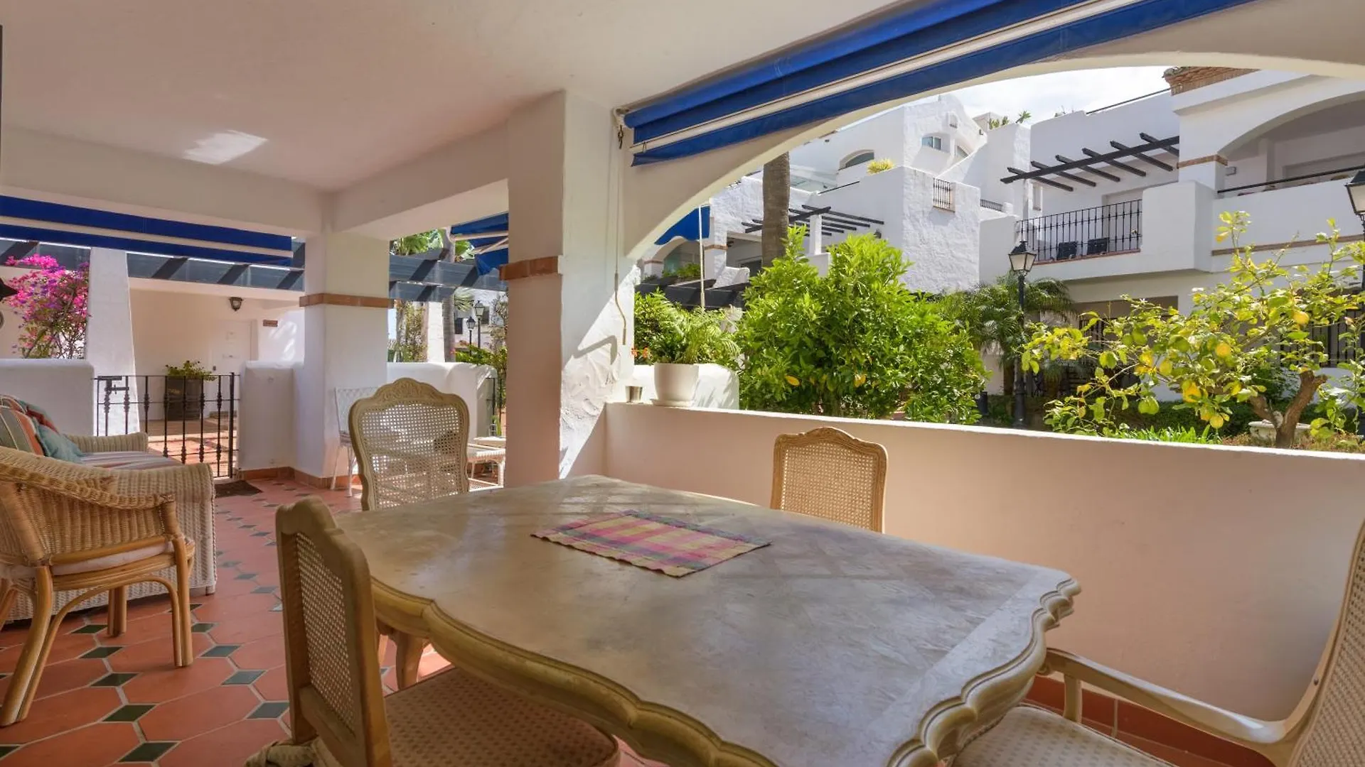 מארבלה Apartamento Coruna 0*,  ספרד